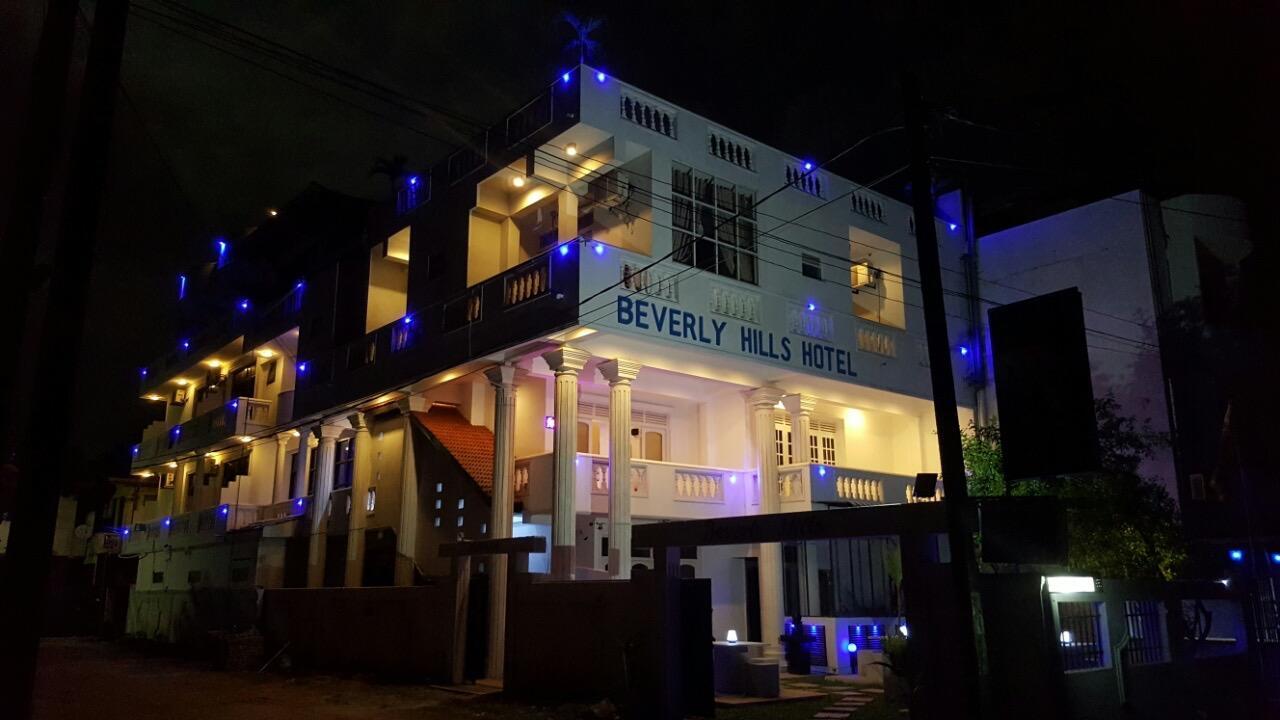 Beverly Hills Hotel Dehiwala-Mount Lavinia Екстер'єр фото